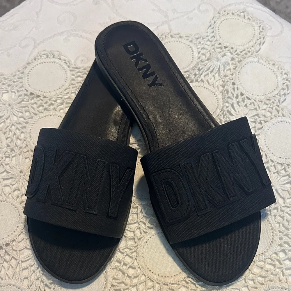 DKNY Black Women's Sandals - Picture 1 of 4